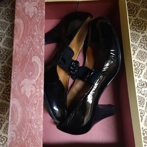 Sofft "Corine" Patent heels